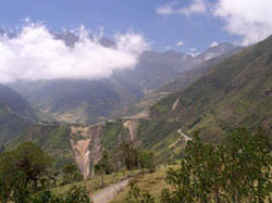 Pan Americana winds through the mountains on the road to Cuenca, Ecuador